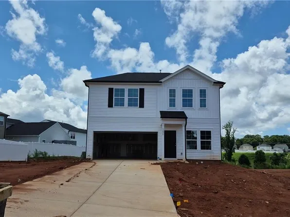 5026 Fallmeade Rd, Kernersville, NC 27284