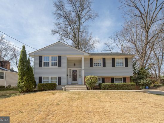 15 Farmhouse Ln Cherry Hill Nj 08002 Zillow