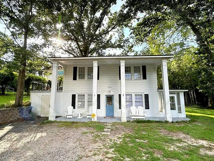 719 Beltline Blvd