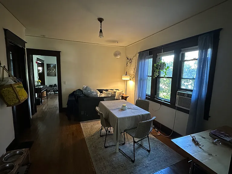 528 Glenwood Ave SE — Photo 5