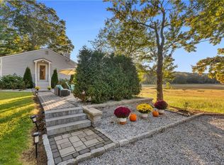 8 Cambridge Ct W, Old Saybrook, CT 06475