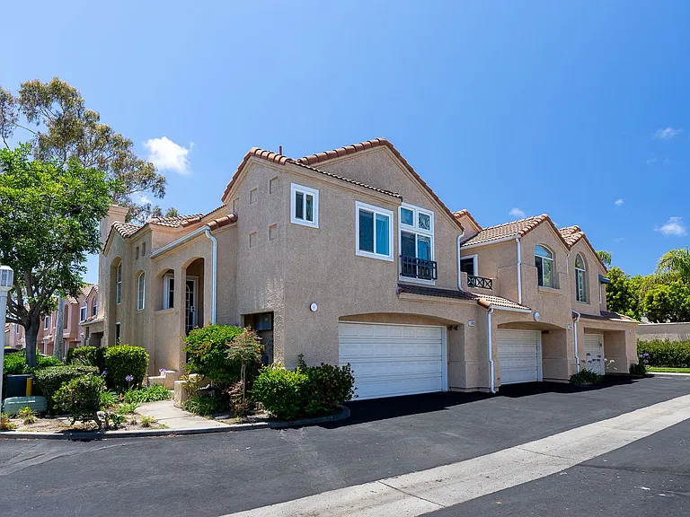 805 Moby Dick Ln — Photo 40