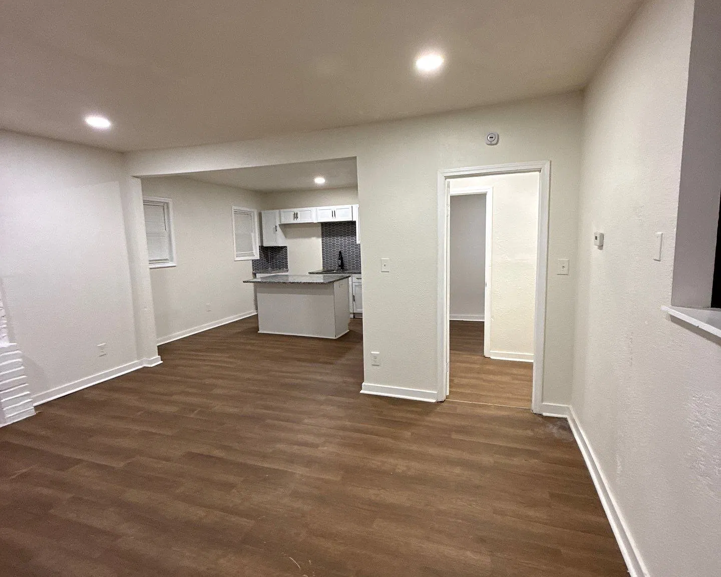 3 bed, 2.0 bath, 1116 sqft, $1,550 — Photo 2