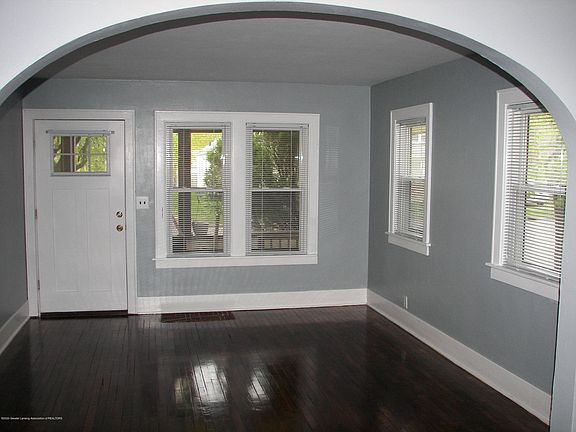 5th image of 1347 Glenrose Ave