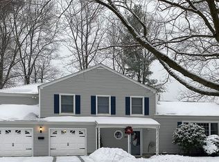 159 Cottage St, Trumbull, CT 06611