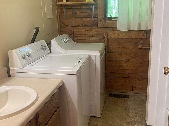 2nd image of 1142 Ryan Ct