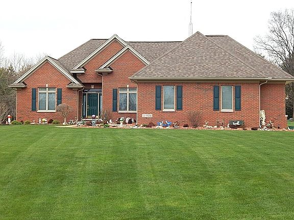 4th image of 9216 Sharon Hills Ln