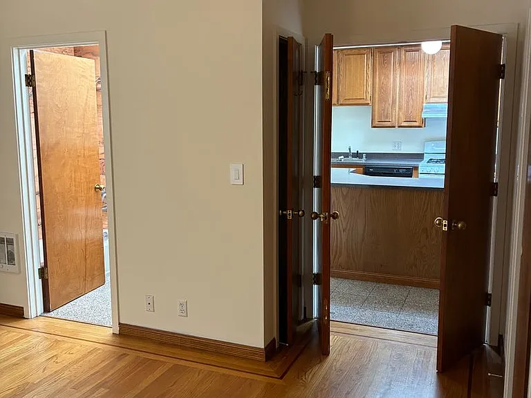 3041 Buchanan St — Photo 14