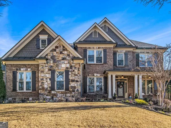 2082 Greenway Mill Ct, Snellville, GA 30078