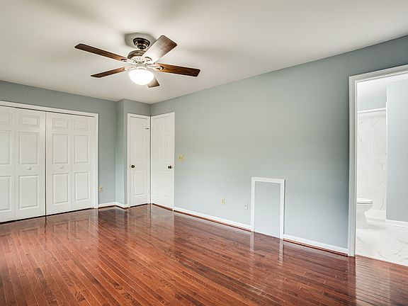 5th image of 10513 Greta Lynn Ct