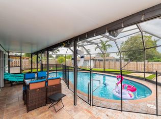 4810 W Park Rd, Hollywood, FL 33021