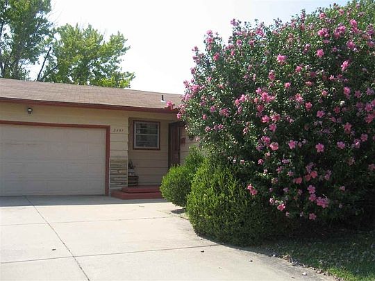 2nd image of 2451 S Hiram Ave