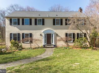 825 Lawrence Ln, Newtown Square, PA 19073