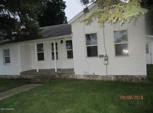 400 S Elkhart St, White Pigeon, MI 49099