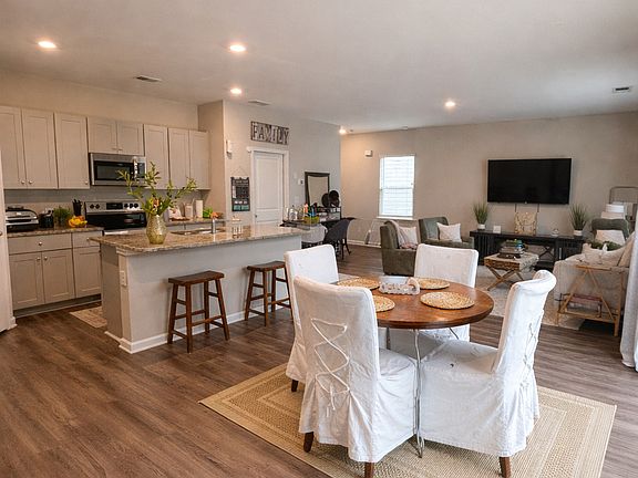 5th image of 252 Wynn Way