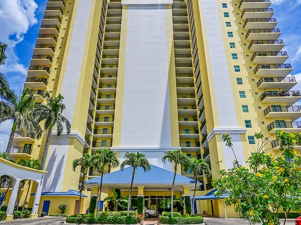 2797 1st St, Fort Myers, FL