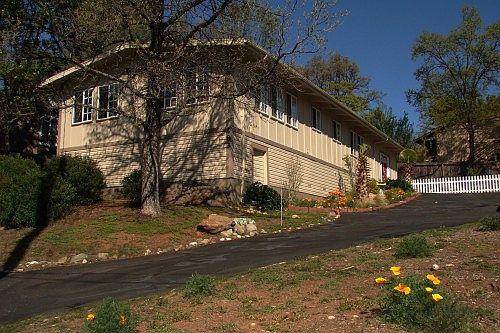 1st image of 283 Daniels Dr