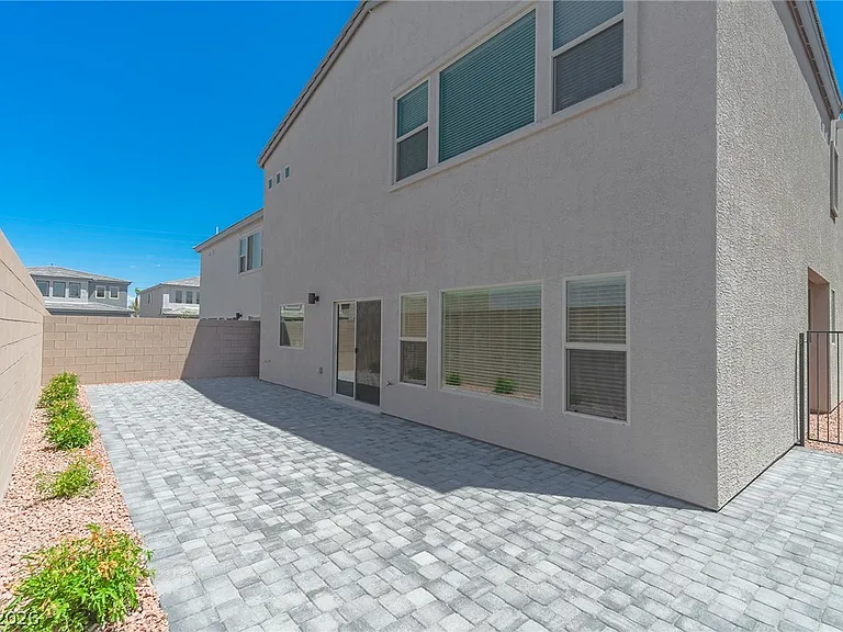 5741 Tioga Way — Photo 28