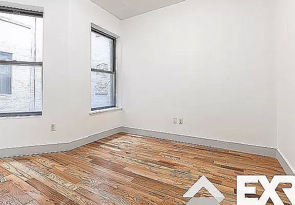 3rd image of 465 Park Pl #2B