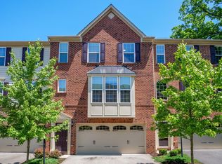 1902 Pointe View Dr, Mars, PA 16046