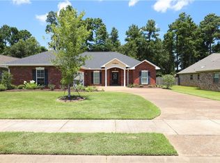 116 Acadia Ln, Pineville, LA 71360