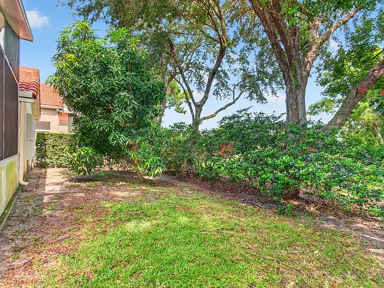 5225 Brookview Dr — Photo 79