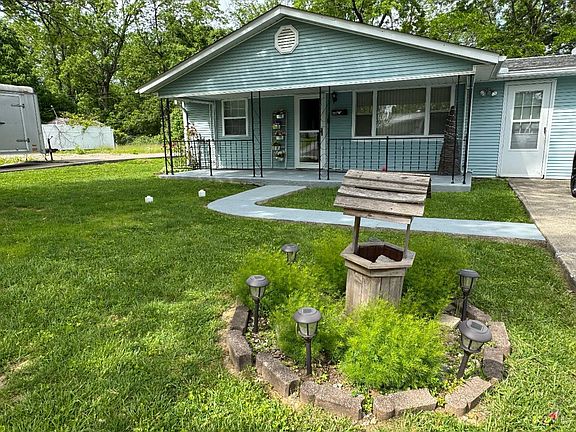 5th image of 209 N Orchard Cir