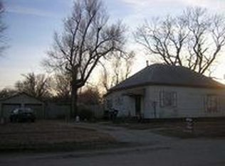 207 E South Depot St, Burrton, KS 67020
