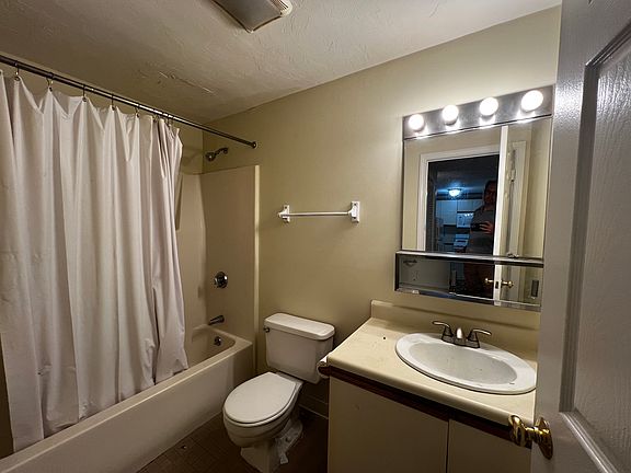 3rd image of 67 Washington St APT 203J