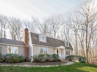 114 Kellogg Dr, Wilton, CT 06897