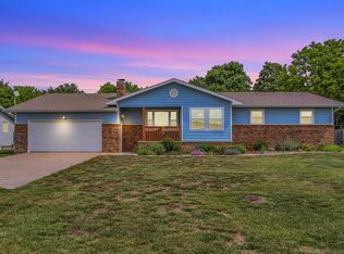 702 E Central St, Whitewater, KS 67154