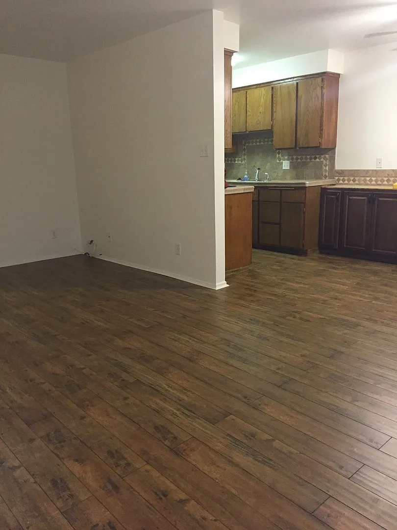 717 Strand Street — Photo 4