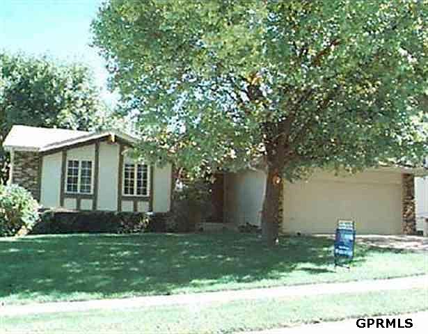 1st image of 2915 S 159th Cir