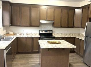 5 Fusilier Dr, Toronto, ON M1L0C2