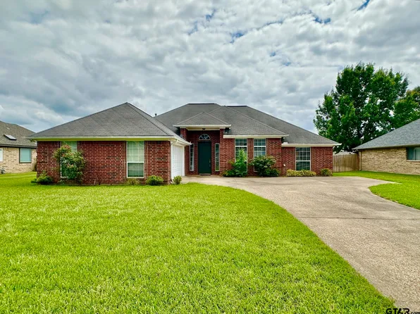 2073 Yasmeen Cir, Flint, TX 75762