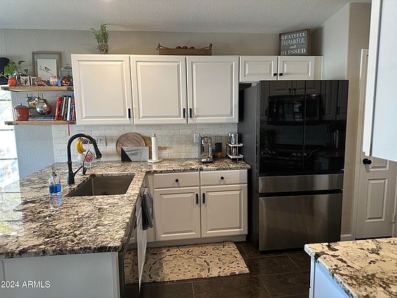 4th image of 2533 E VISTA BONITA Drive