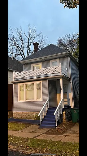 48 Custer St Photo 1