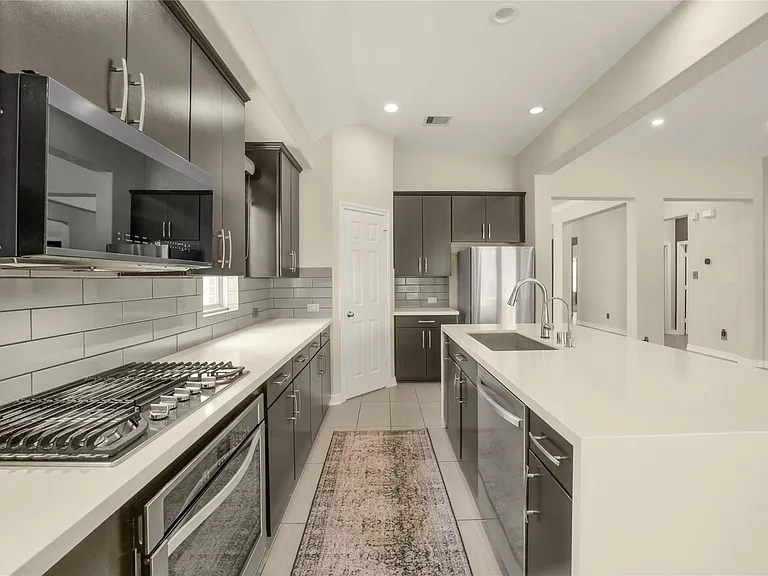 10919 Walts Run Ln — Photo 28