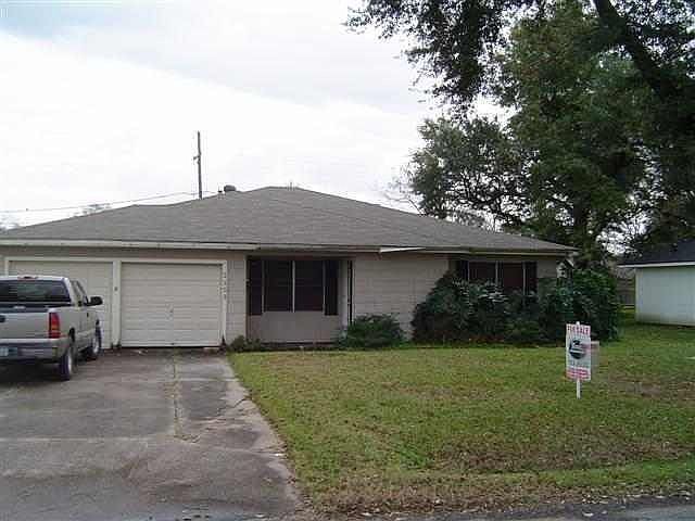1st image of 2309 11th St
