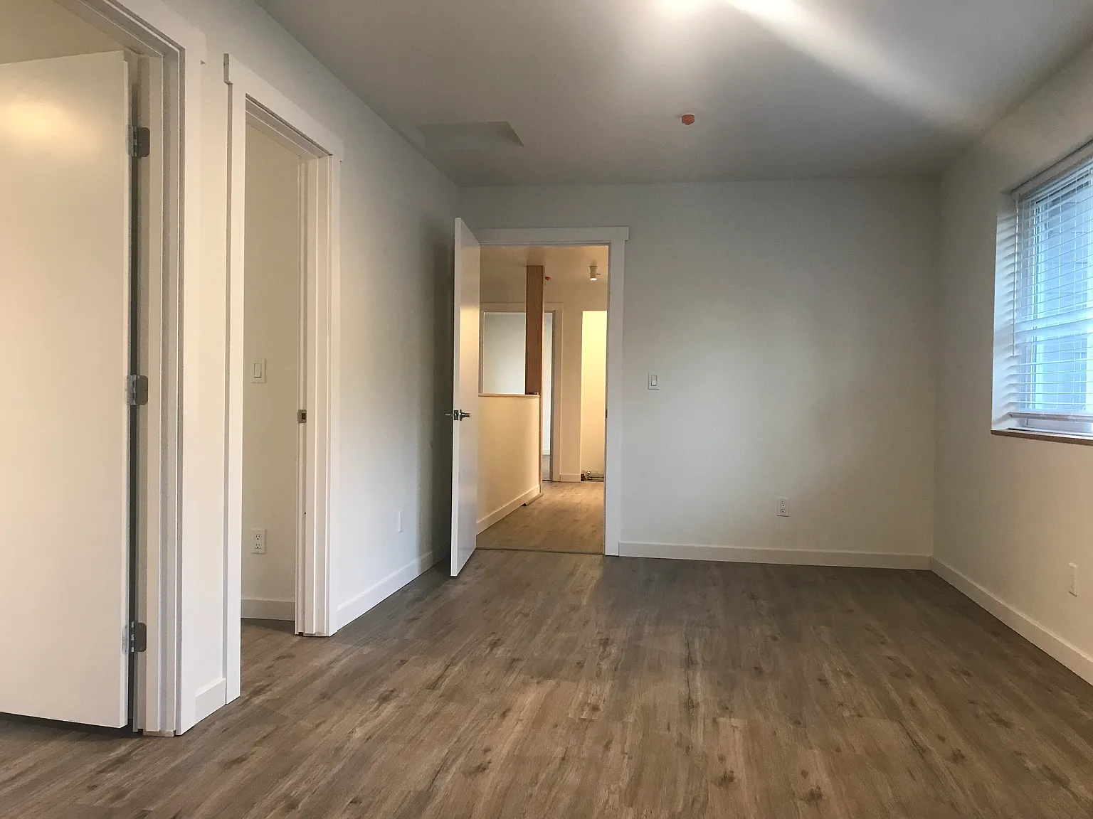 6259 NE 203rd Pl — Photo 4