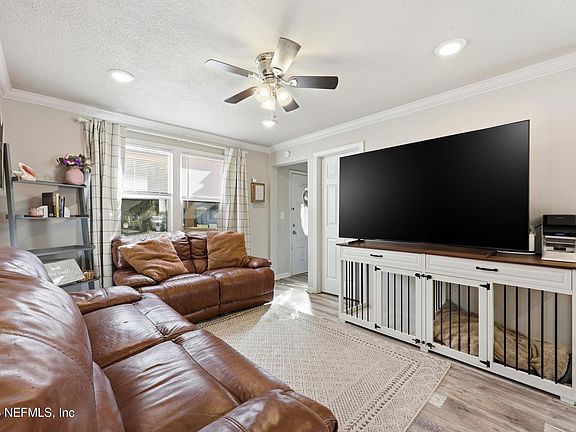 5th image of 5327 LEXINGTON Avenue
