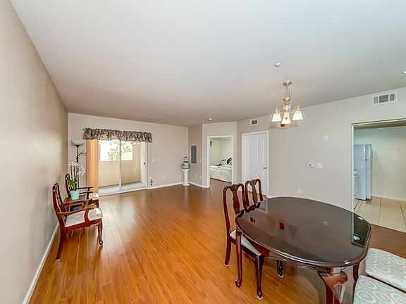 5th image of 411 S Garfield Ave Unit 21