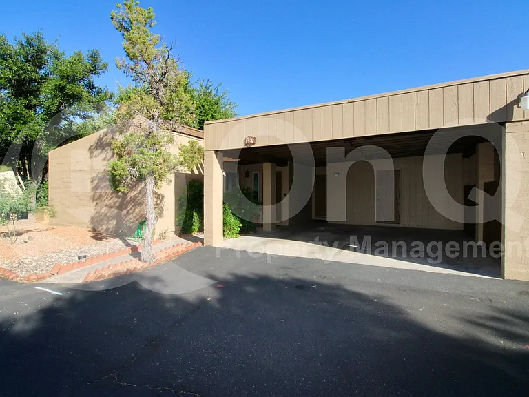 1931 N Camino Alicante — Photo 2