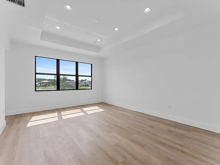 20062 Hirono Ln — Photo 29