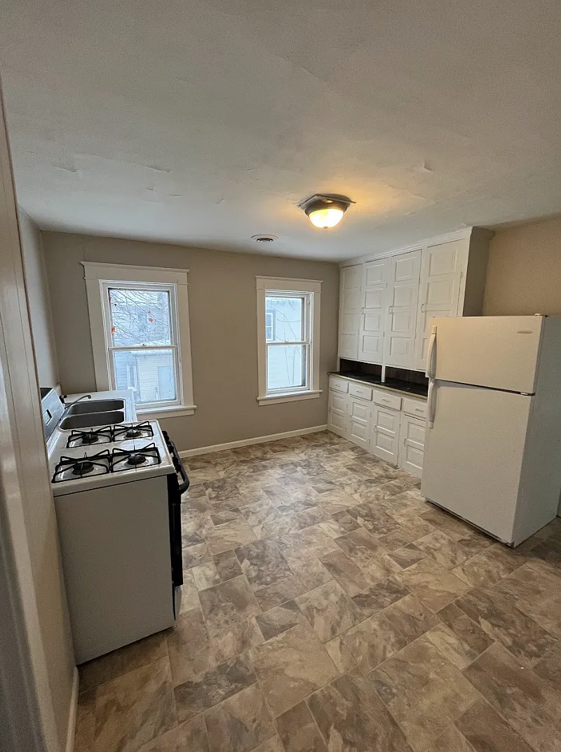 2 bed, 1140 sqft, $1,125 — Photo 2