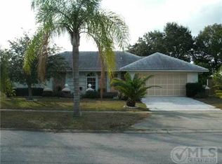302 NE Surrey St, Port Saint Lucie, FL 34983