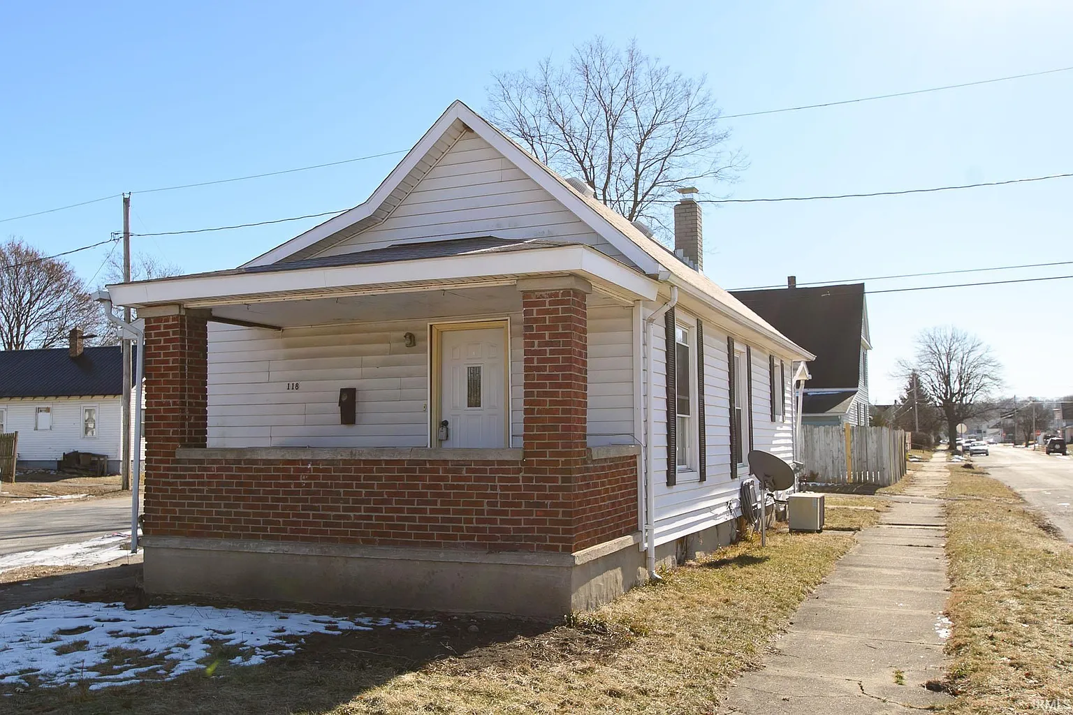 118 N Union St photo 1