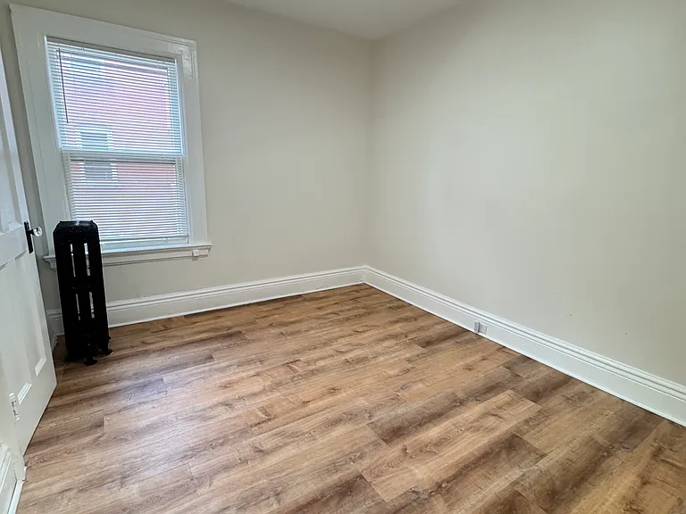 269 Richmond Ave #8 — Photo 4