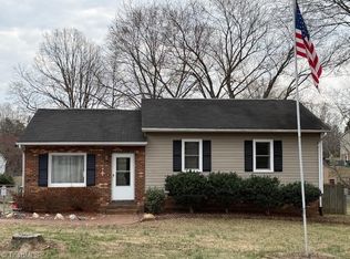 1964 Old Hollow Rd, Walkertown, NC 27051