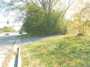 5N770 Gary Ave, Roselle, IL 60172